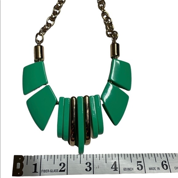 Mint statement chunky bib necklace - Picture 5 of 6